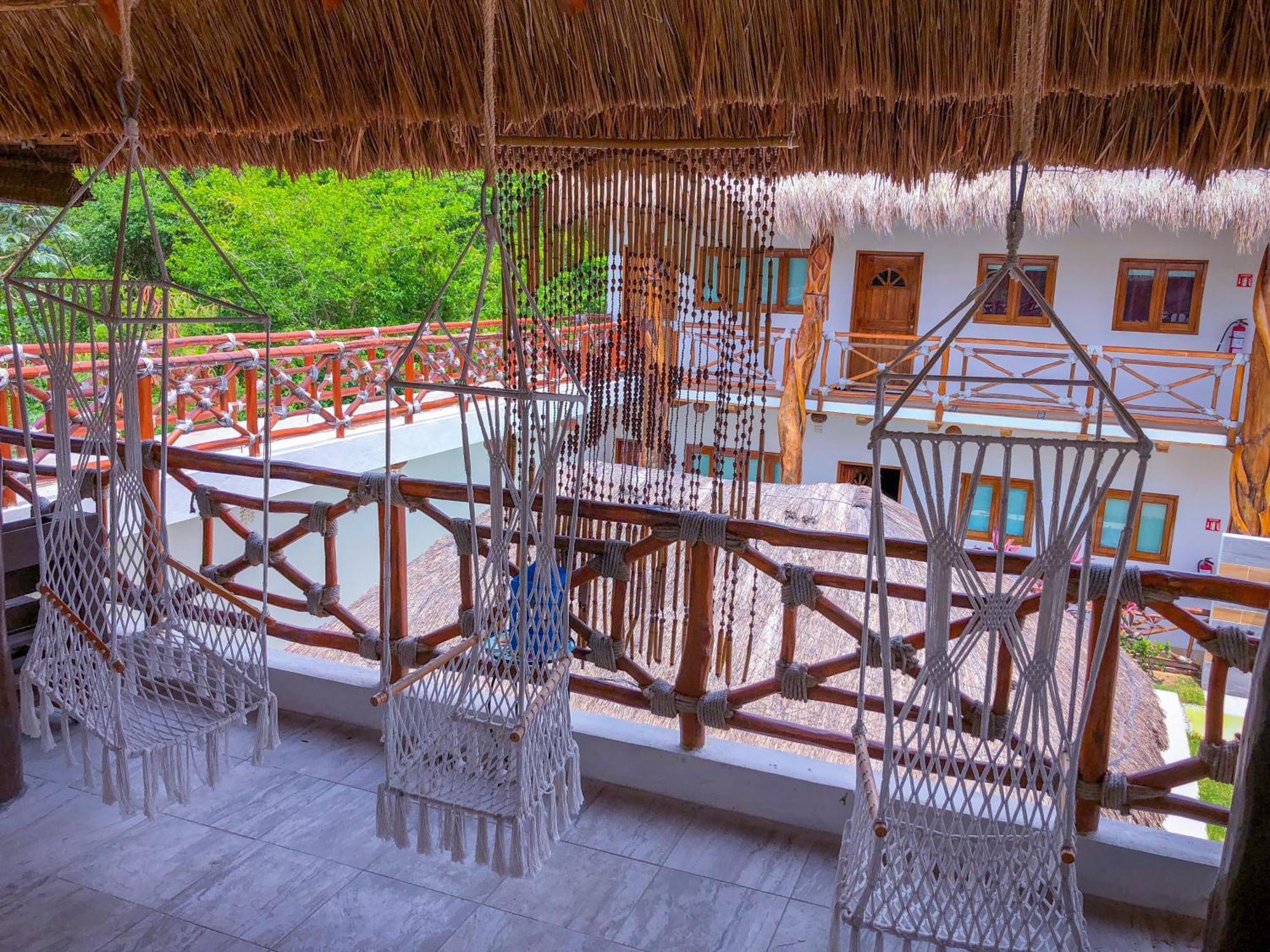 Hotel Hacienda Dos Ojos Tulum Esterno foto