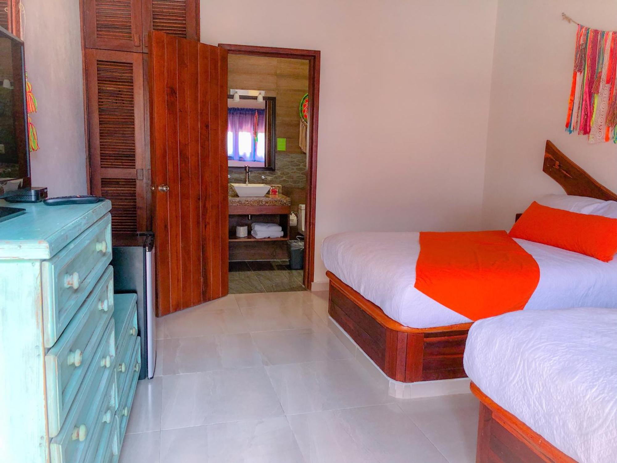 Hotel Hacienda Dos Ojos Tulum Esterno foto