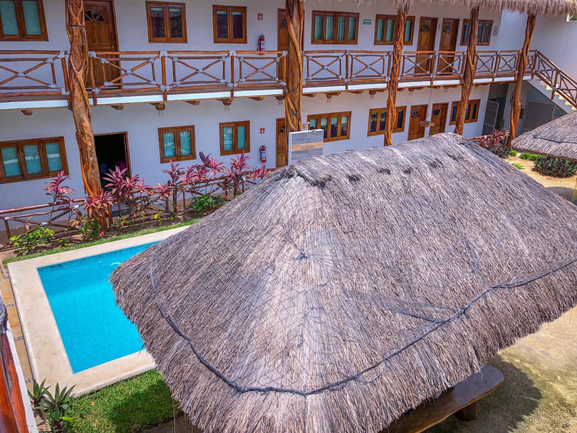 Hotel Hacienda Dos Ojos Tulum Esterno foto