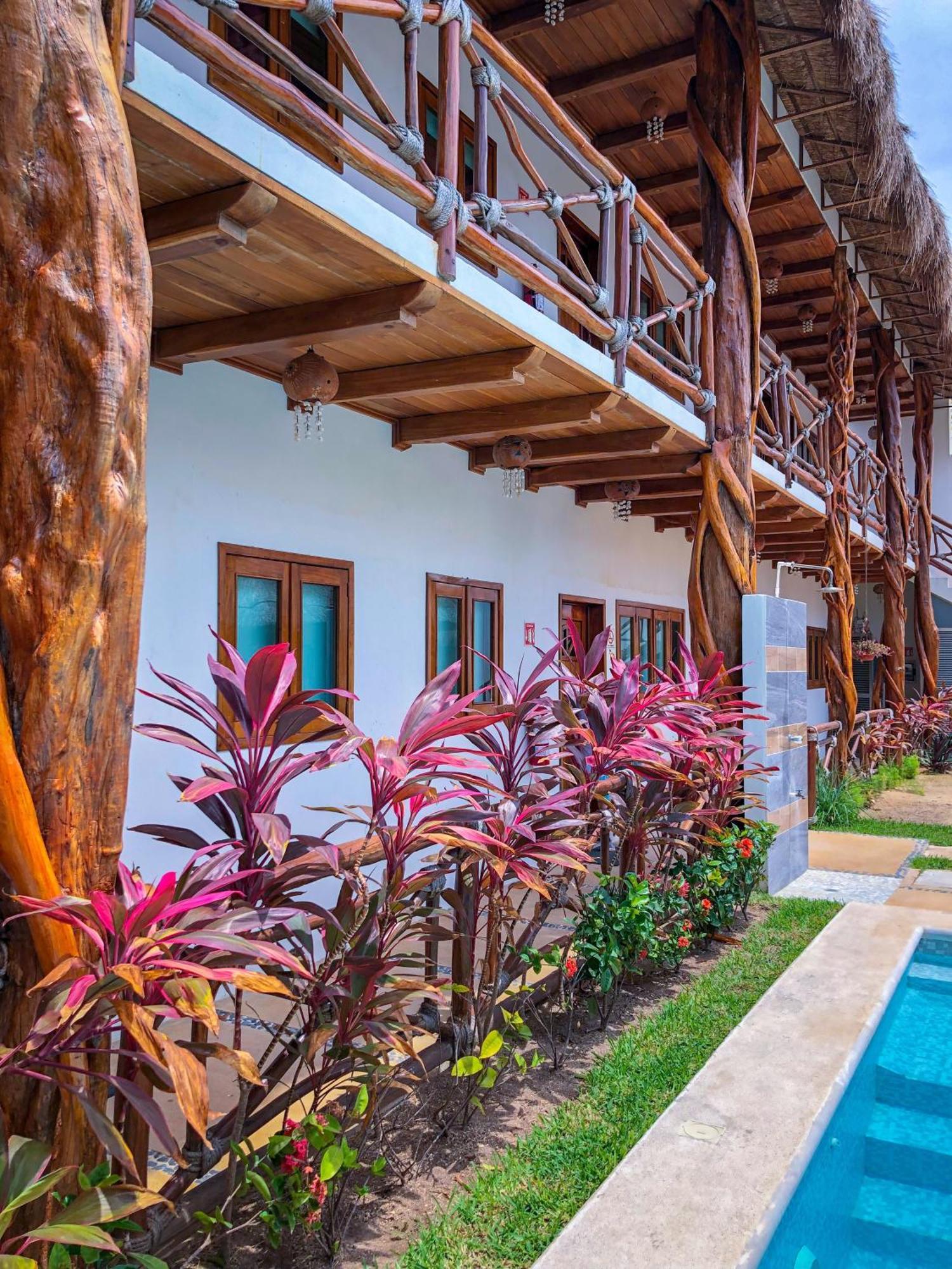Hotel Hacienda Dos Ojos Tulum Esterno foto